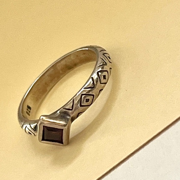 🌀Brighton 🎉rare vintage🎉 • silver abstract triangle ring with purple stone - Picture 6 of 13